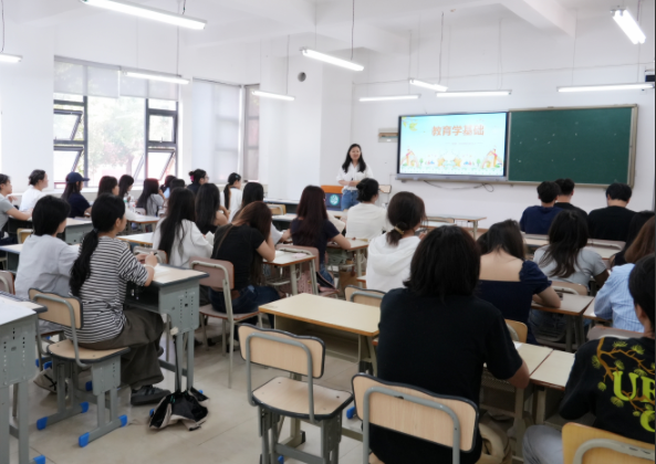 而教育服务形状正在发生深入革新呈现教育规划师新职业 而教育服务形状正在发生深入革新呈现教育规划师新职业