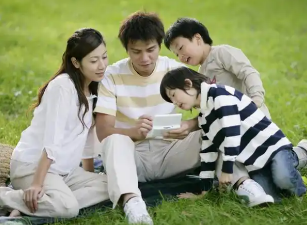 家长应供认教育的有限性也承受自身的有限性放下全知全能的重负 家长应供认教育的有限性也承受自身的有限性放下全知全能的重负